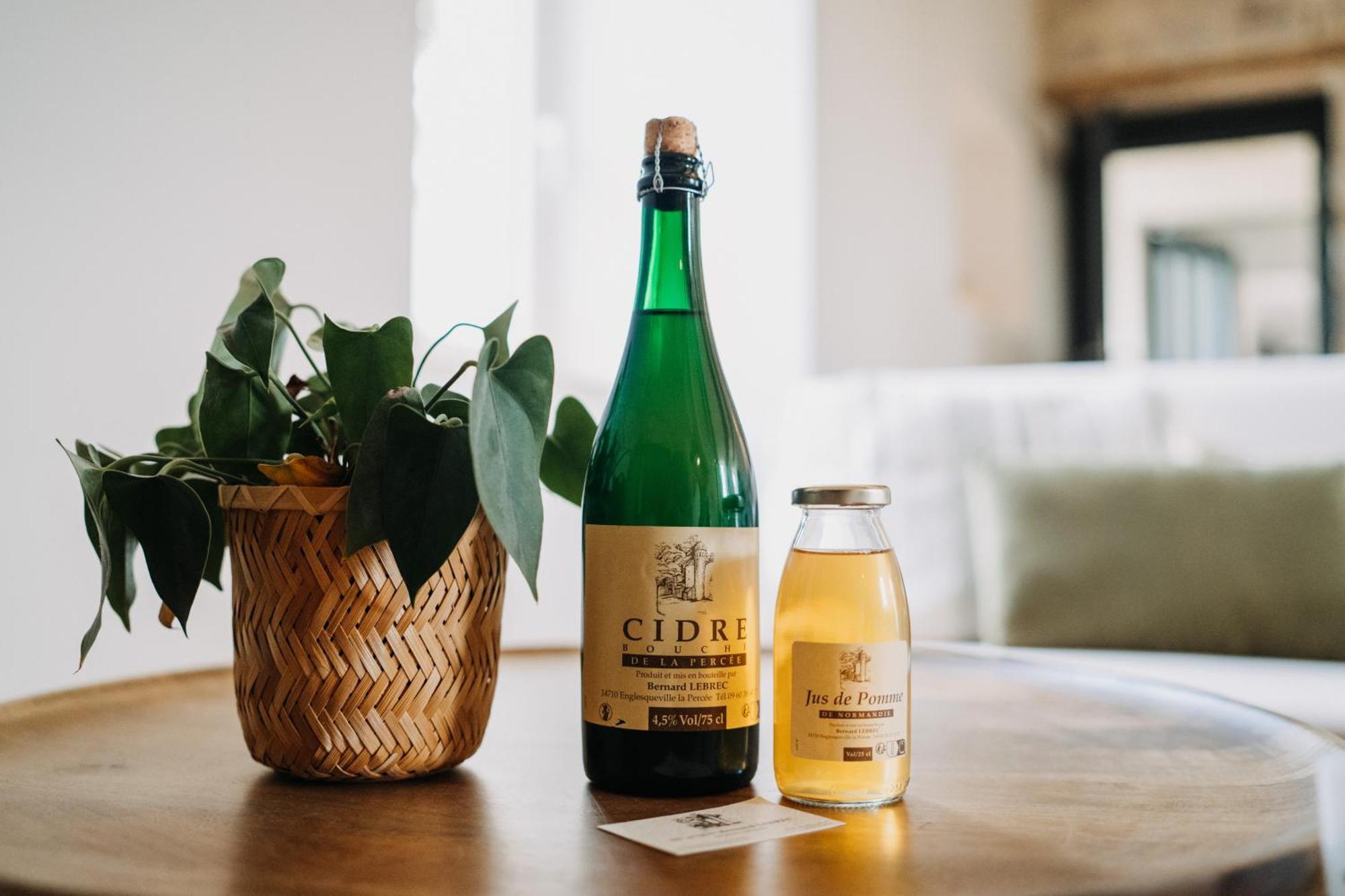 Le Clos D'Omaha Englesqueville-la-Percée Extérieur photo