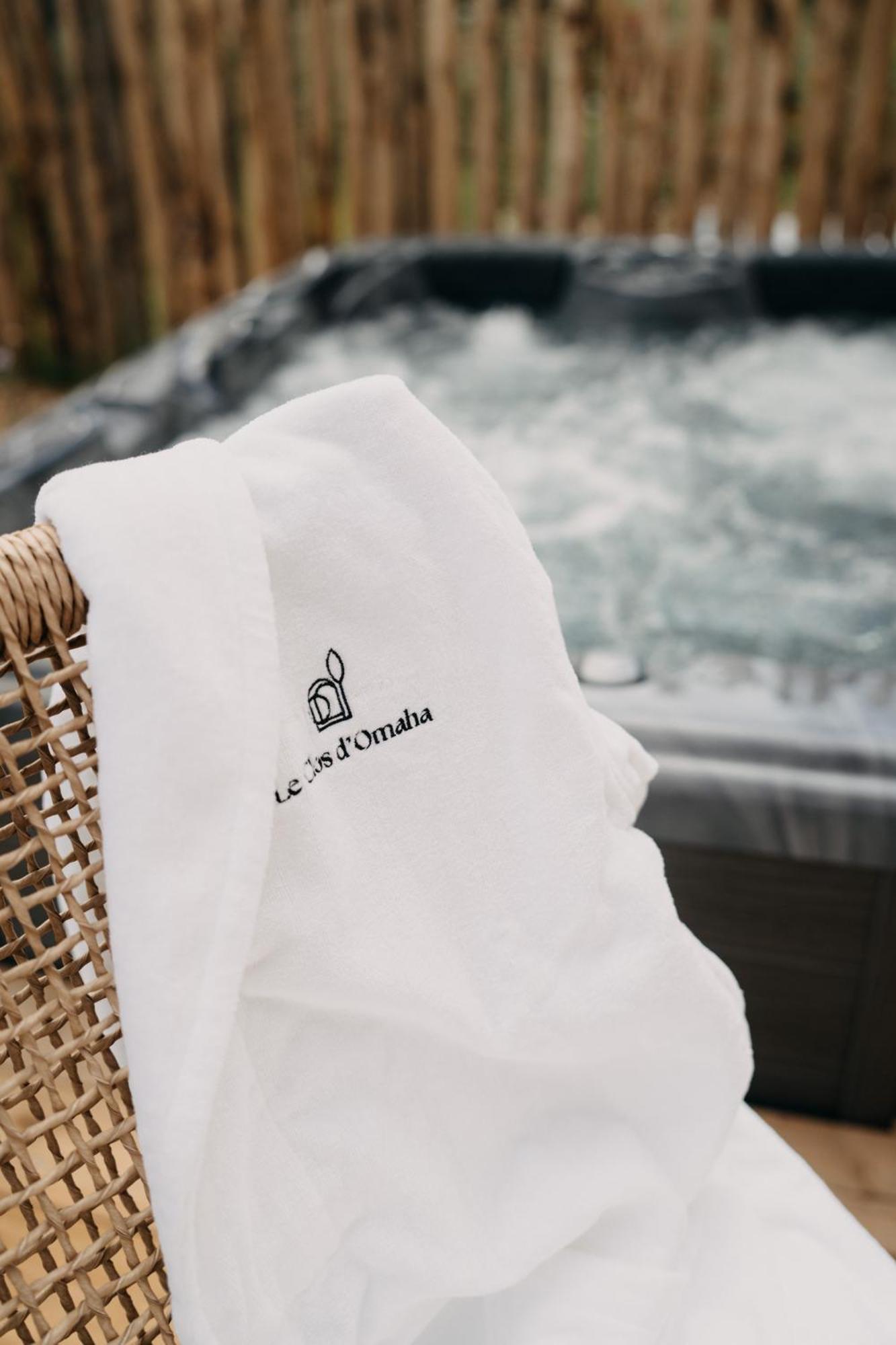 Le Clos D'Omaha Englesqueville-la-Percée Extérieur photo